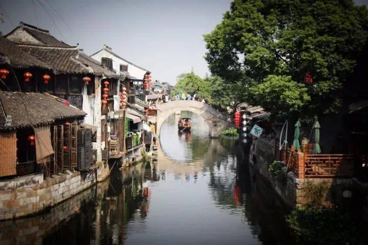 银河E8配置更强，性价比更高，汉ev：这也比不过呀